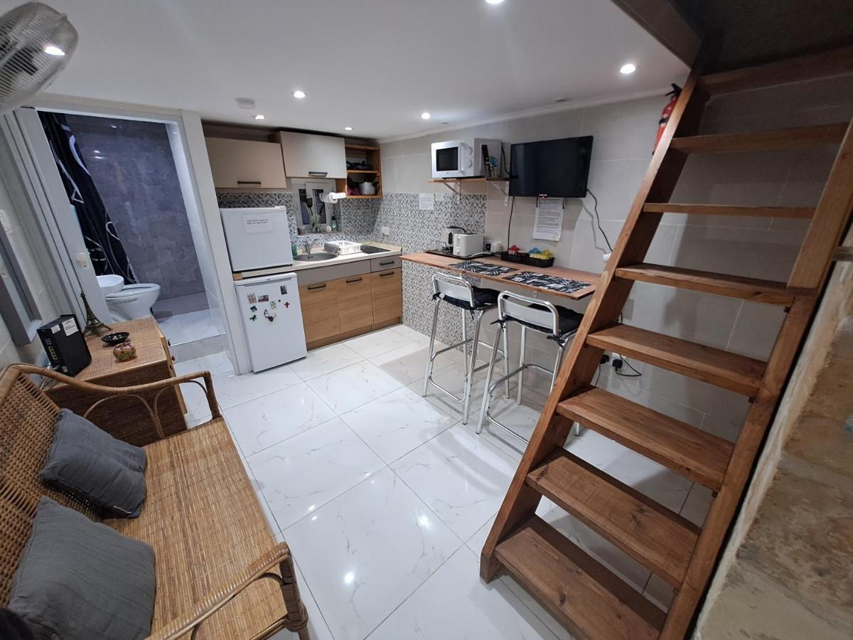Cozy Loft In The Heart Of La Valletta Esterno foto